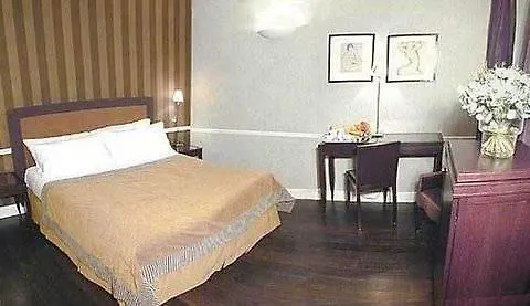 Hotel Victoires Opera Paříž 4*,